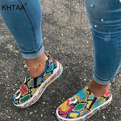 New Women Snake Printing PU Leather Sneakers Vulcanized Shoes Female Slip On Fashion Platform Woman Shoes Walking Footwear