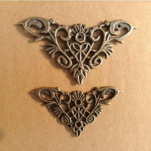 50pcs 4.8cm*3.5cm Copper Zinc Alloy Flower Corner Angle Hardware Accessories Copper Angle Bronze Color