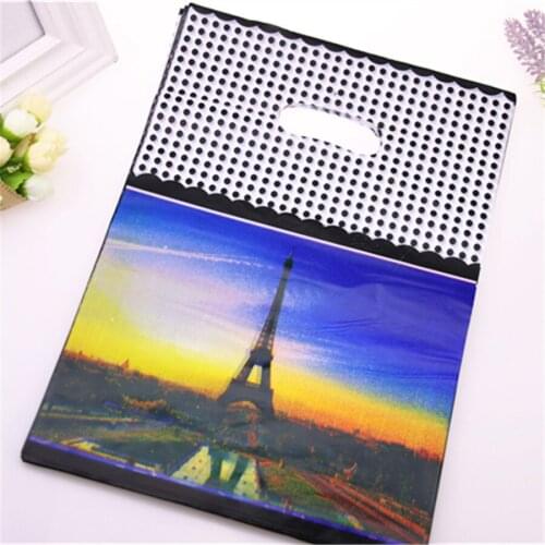 New Design High Quality Wholesale 100pcs/lot 25*35cm Large Fashion Plastic Packaging Gift Bags With European Eiffel Tower