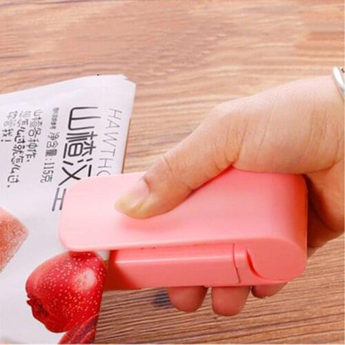 Portable Mini Sealer Home Heat Bag Plastic Food Snacks Bag Sealing Machine Food Packaging Kitchen Storage Bag Clips Wholesale