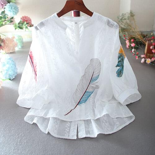 Womens Spring Summer Designer Feather Embroidery White Cotton Shirt Female High Waist Casual Loose T Shirt Top TB608