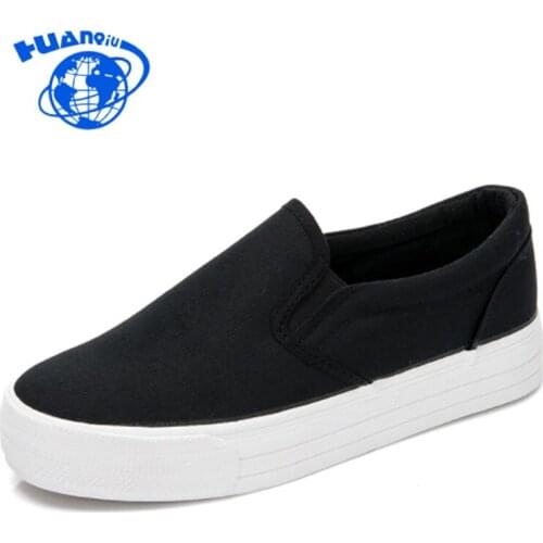 HUANQIU Canvas Shoes Hot Sale 2018 Fashion Appliques Slipony Women Footwear Height Increase Girl Female Comfort Slipon ZLL98