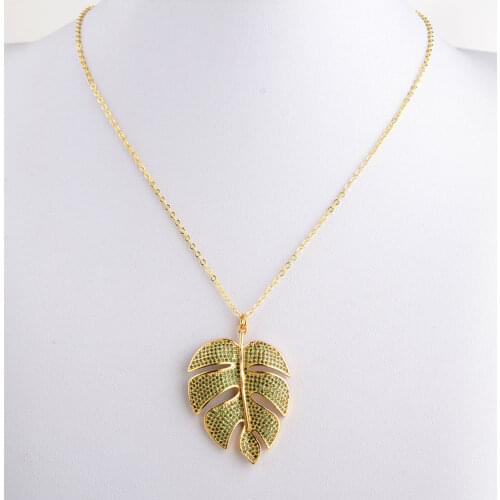 Womens Green Cubic Zircon Micro Pave Crystal leaf Pendant Necklace