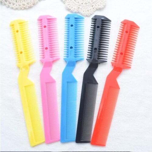 1pc at random color Hair Razor Comb with 2 removable Blades Hair Cutting Thinning Shaper Haircut Grooming Hair Trimmer T0341