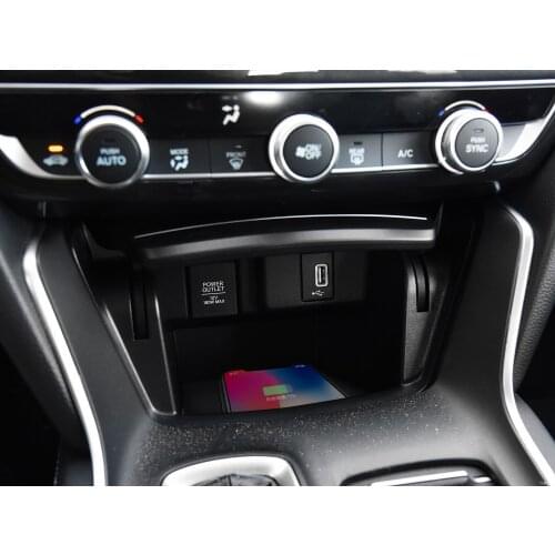 Qi Car Wireless Charger For iPhone Samsung S10 S9 car wireless charger for Honda INSPIRE 2019 Fast Phone Holder
