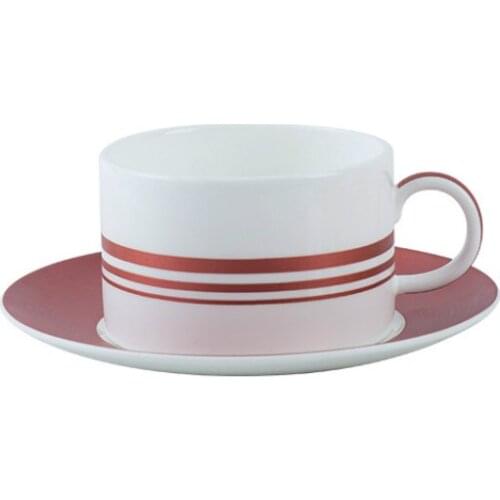 European Modern Coffee Cup Sets Ceramic Small Cute Wedding Tea Cup Set Saucer Porcelain Travel Metal Xicara Drinkware EB50BD