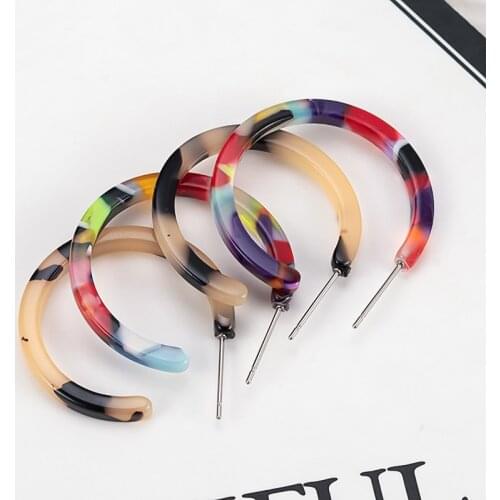 Fashion Acrylic Hoop Earrings for Women Statement Drop Dangle Earrings Geometric Small Earrings Jewelry Summer 2021 Female Gift