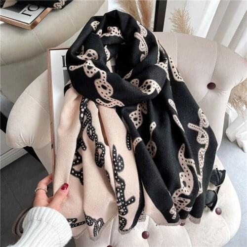 Lady Design Blanket Print Tassels Bufanda Pashmina Fashion Winter New Women Shawls Thick Wraps Warm Cashmere Scarf Foulard 2021