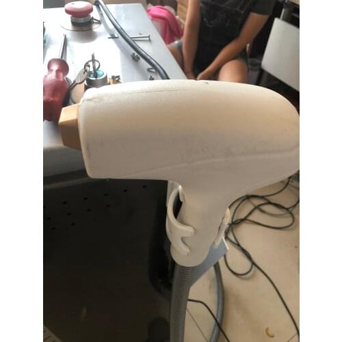 Diode laser handle for replacement