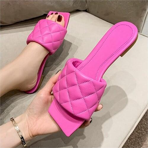 Summer High Quality Square Toe Slippers Flat Heel Women Embroidery Diamond Slides Shoes Outdoor Beach Sandal Slipper Flip Flop