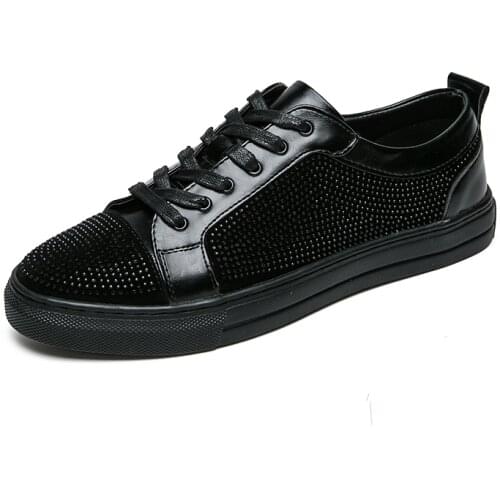 Mens fashion Shoes Moccasins Mens Leather Casual Loafers 2020 New Personality Sneakers