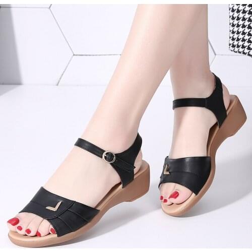 Damyuan Summer Womens Sandals High Heels Simple and Comfortable All-match Womens Casual Shoes Breathable Cool Ladies Slippers