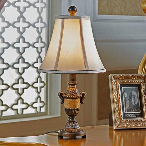 European Style Vintage Resin Table Lamp for Living Room Bedroom Home Place LED Light Bedroom Desk Lamp Bedside Lamp Room Decor