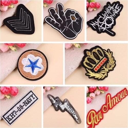 1PCS crown Punk Style Fire Fingers Iron On Patch Clothing Embroidered Sewing Applique Sew On Badge Apparel Accessories Patches