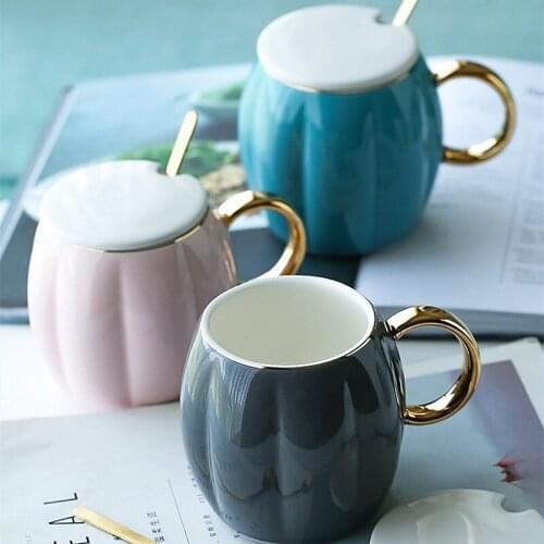 Creative Ceramic Cups Coffee Mugs Mug with Lid Spoon Couple Drinking Mug Pumpkin Cup Mens and Womens Light Luxury Tea Cups