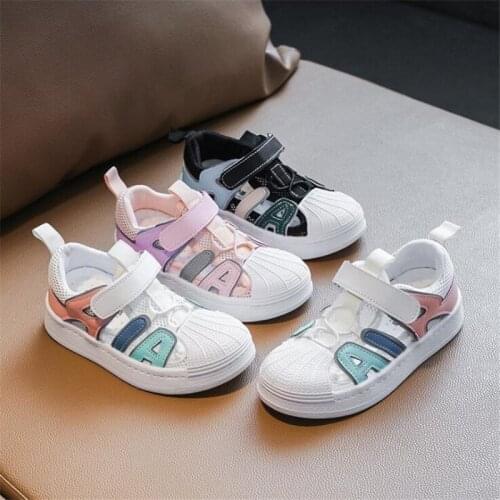 Childrens casual shoes 2021 new fashion hollow out color matching girls' casual shoes boys' soft soled antiskid sports shoes