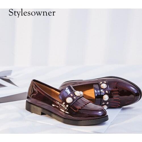 Stylesowner 2018 Spring Summer New Style Genuine Leather Women Single Shoes Patent Leather Mature with Pearl Casual Shoes Female
