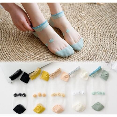 5 Pairs Women Socks Summer Female Thin Short Socks Transparent Cute Girls Lace Invisible Socks Floral Breathable Ankle Socks