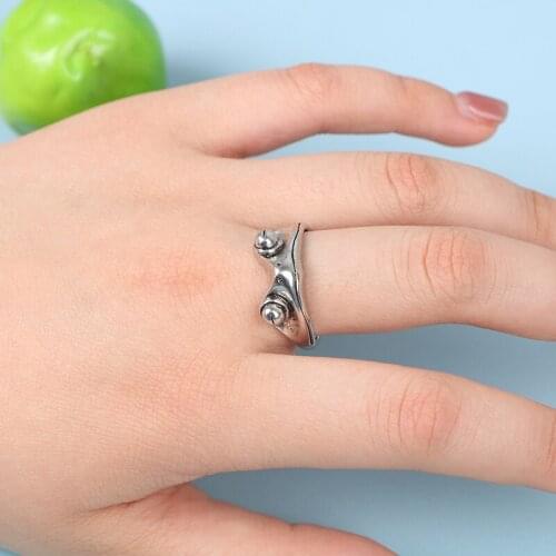 Bohemian Vintage Frog Ring For Women Artistic Design Retro Opening Resizable Unisex Female Statement Rings Silver Color Gift