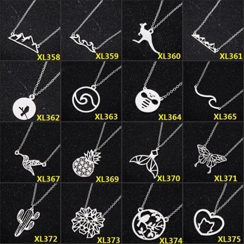 Couple Heart Necklace Cute Anime Cartoon Cat Pendant Necklace Simple Personality Golden Animal Necklace Jewelry Gift for Girls