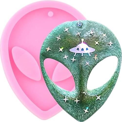 Shiny Alien Shape Keychains Silicone Molds Necklace Pendant Polymer Clay Mould DIY Jewelry Making Epoxy Resin Moulds