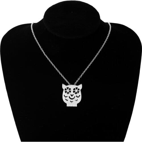 Popular in Europe and America, hollow-out owl pendant necklace as a gift for friends