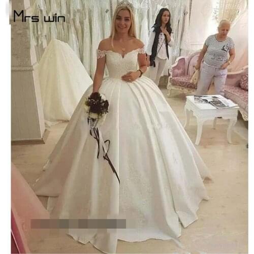 Mrs win Wedding Dress Boat Neck Bridal Dresses Elegant Off Shoulder Wedding Ball Gowns Plus Size Train Vestido de novia HR012
