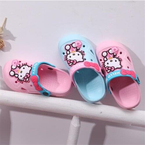 Summer of 2021 the new baby slippers girls indoor cute cartoon indoor outside the hole hole shoes wear baotou children at home