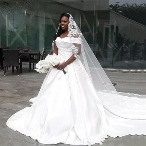 Off Shoulder A Line Plus Size Wedding Dresses 2022 Cap Sleeves Satin Court Train Bridal Gowns Vestido De Novia