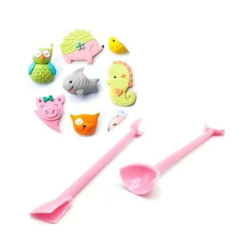 2pcs Curve Wrinkle Mold Tool Plastic Fondant Cutter Cake Mould Decorating Stamper Printing Carving Stick K074