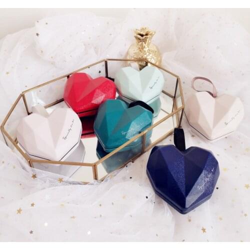 Wedding Party Favors candy box Three-dimensional love Wedding Gifts for Guests Souvenirs Tinplate gift box подарочная коробка