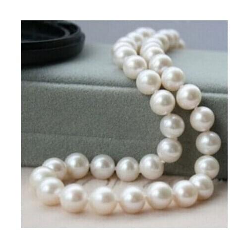 +++812 9-10mm White Akoya Cultured Pearl Necklace 17"