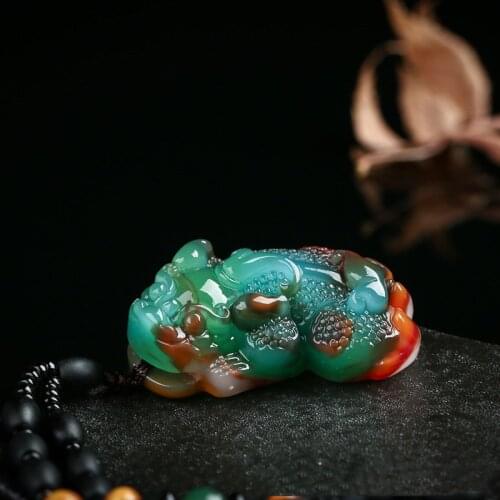 Natural Color Hand-carved Jade Pi Xiu Jade Pendant Jewelry Necklace Kylin Sent Treasure To Protect The Male and Female Models