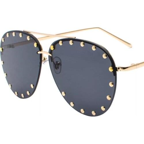 Designer Sunglasses for Woman and Man Gold Fashion Womens Reflective Brand Glasses Black with Case in High Quality Big Frame