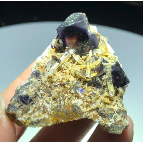 24.8gNatural purple Fluorite Crystal mineral stone home decoration restoration wheel vein teaching specimen collection ornaments