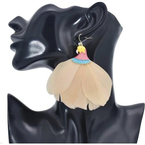 Bohemian Ethnic Style Parrot Bird Oil Drop Feather Leather Dangling Earrings Statement Is a Fashion Jewelry Gift For Ladies