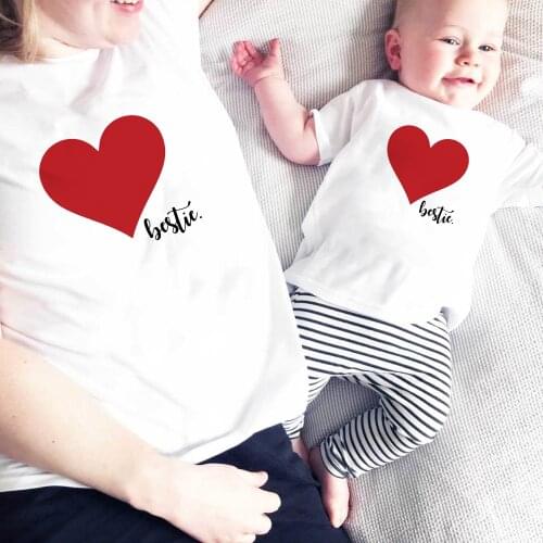 1pcs 1pcs Besties Heart Mom and Me Family Matching Shirt Summer Casual Mother and Daughter Son Tee Shirt Family Outfit Clothes