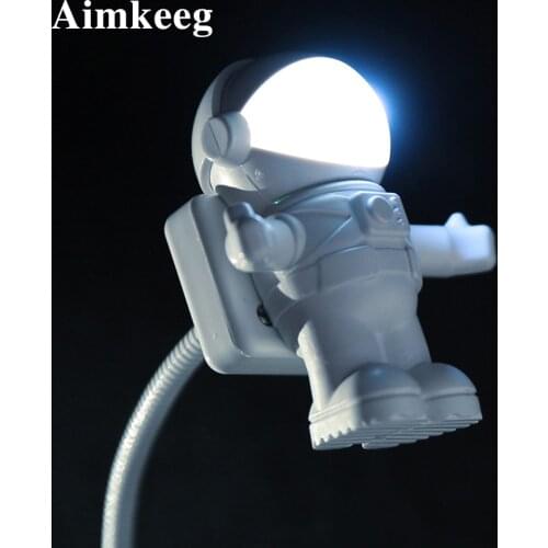 2020 New Astronaut USB Night Light Novelty LED Portable Lighting Spaceman Shape Adjustable for Computer PC Laptop Usb Lamp