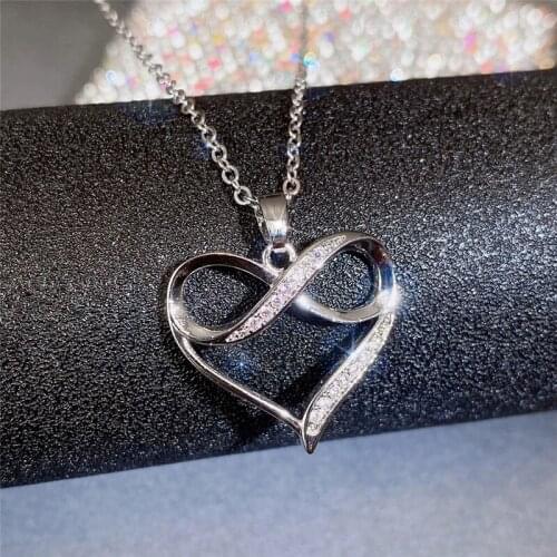 Huitan Delicate Heart-shaped Pendant Necklace for Women Inlaid Shiny Cubic Zirconia Romantic Bridal Wedding Engagement Necklaces