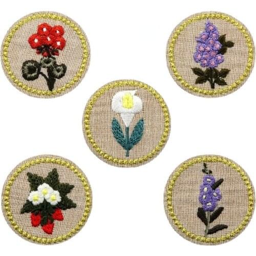 50pcs/lot Luxury Embroidery Patch Fashion Flower Jacket Jean Backpack Biker Clothing Decoration Diy Iron Heat Transfer Applique