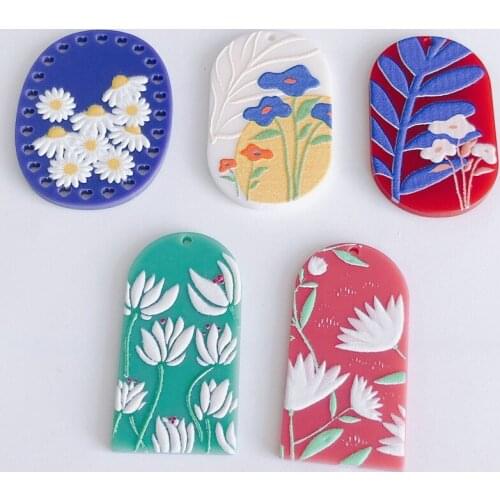 Fashion Color Acrylic Flower Pendant Geometric Irregular Shape Small Daisy Necklace Bracelet Earring Charms Material