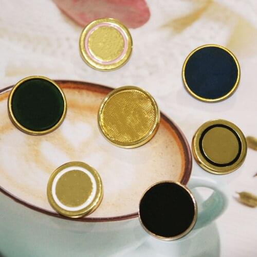 10-piece set of fine vintage metal buttons round exquisite size 2.2*2.3CM high quality vintage buttons bronze gold