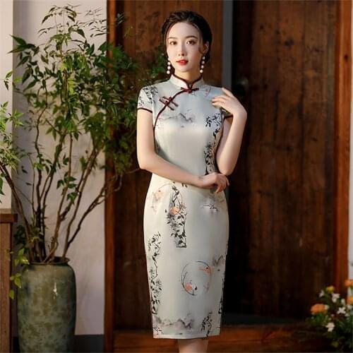 2021 New Qipao Modern Retro Elegant Chinese Style Improved Dress Embroidery Flower Lady Banquet Skirt Sexy Side Slit Cheongsam