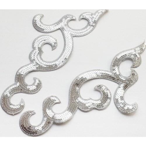 2 Pairs / Handmade DIY Cloud Pattern Embroidery Embroidered Cloth Stage Performance Applique Accessories 30*12cm YS0369
