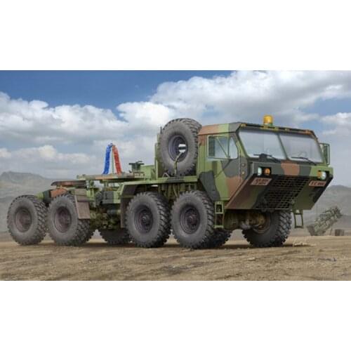 Military Assembly Model Armored Vehicle At 1:35 U. S. M983 Heavy Traction Truck