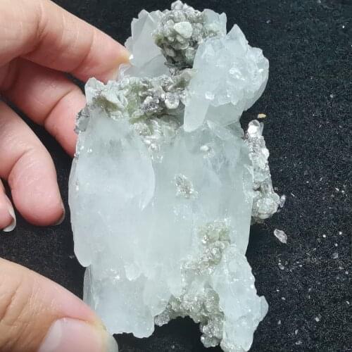 140.3gNatural white crystal cluster and calcite symbiosis mineral stone decoration CRYSTAL QUARTZ GEM home decoration
