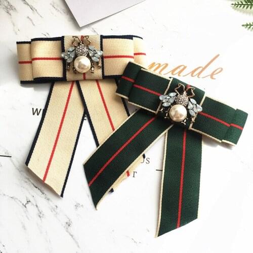 Groom Bow Tie Male Female College Style British Korean Professional Wear Student Shirt Accessories Bee Bowtie Handmade Jewelry