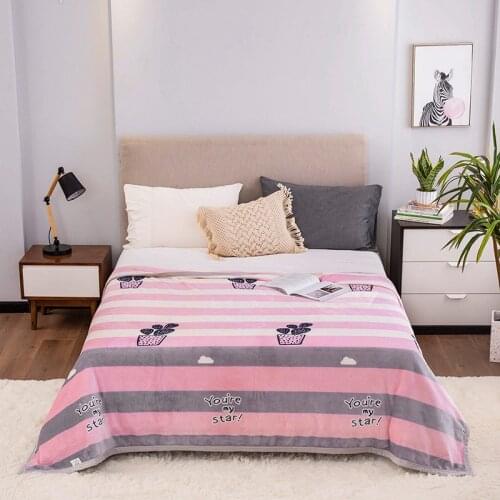 Pink Soft Warm Coral Fleece Blanket Sheet Bedspread Sofa Light Thin Mechanical Wash Flannel Blankets SSXML