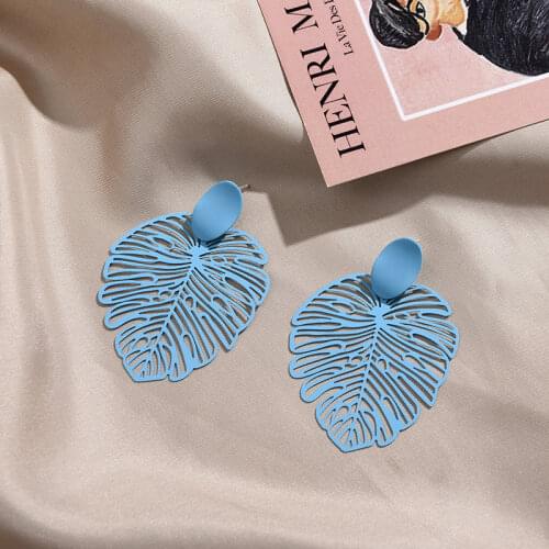 Bohemian Colorful Hollow Big Leaf Earrings for Women Boho Sweet Personality Stud Earrings Charm Femme Party Birthday Jewelry