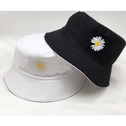 2021 Popular Double-sided Daisy Embroidery Cute Bucket Fishing Hat Cotton Flat Top Foldable Sunscreen Sun Cap For Vacation Women